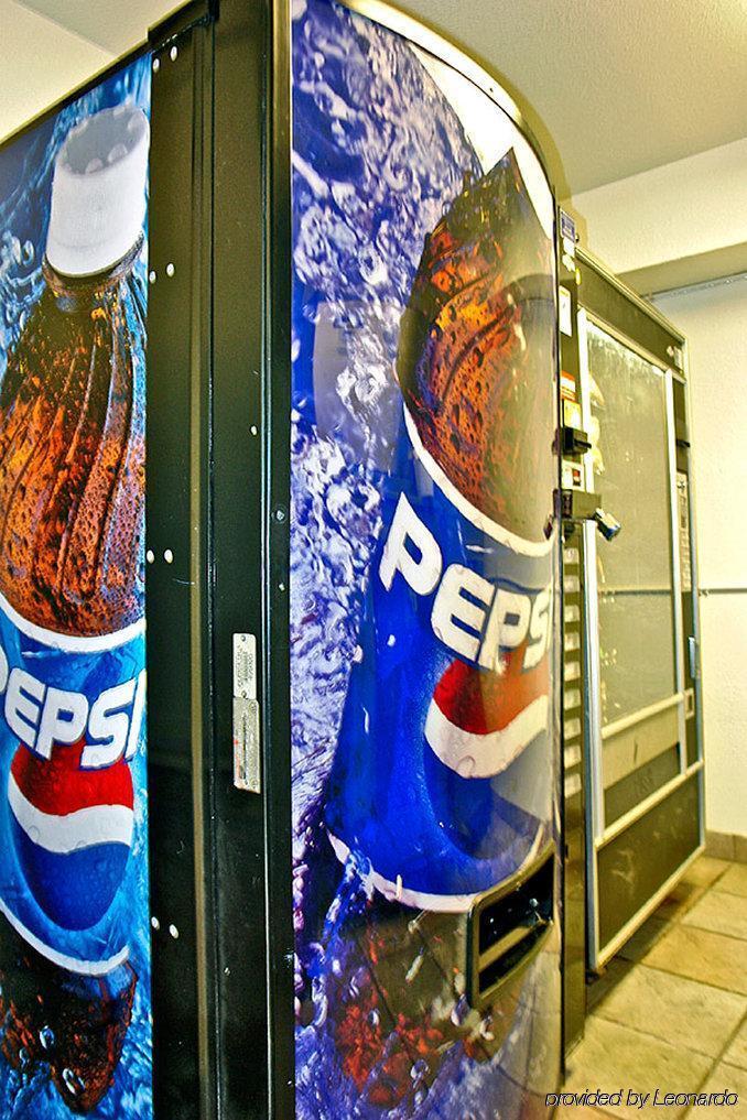 Motel 6 Milwaukee West - Brookfield Bagian luar foto